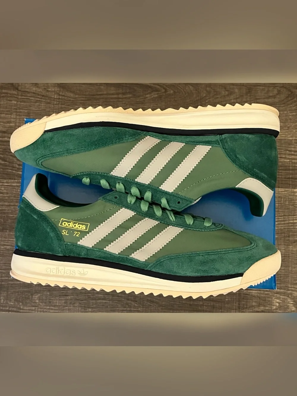 Adidas Men's Adidas SL 72 RS Green Color Size-9.5